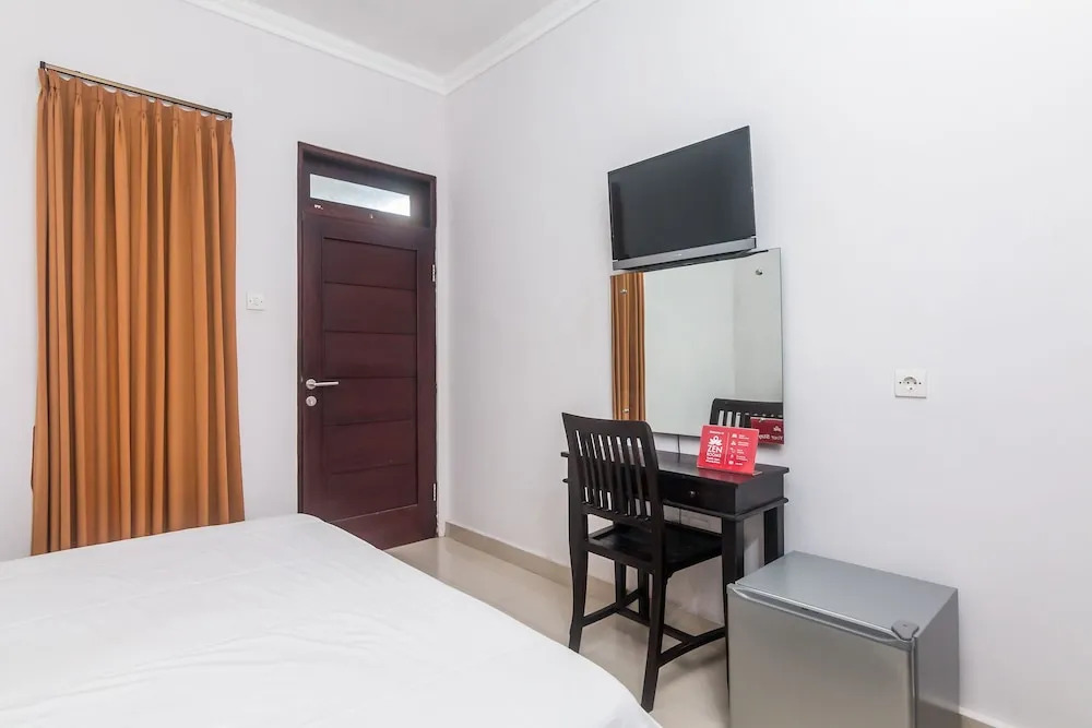 ZEN Rooms Seminyak Gang Rahayu
