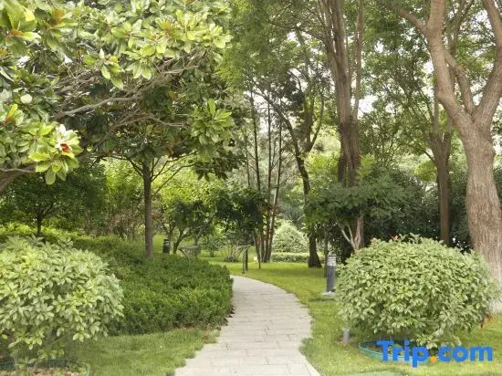 Jiaozhou Hotel