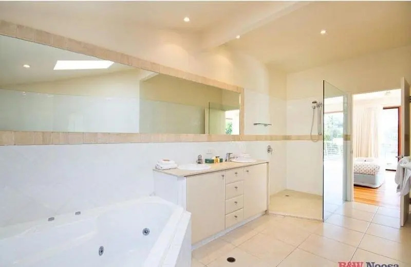 Pet-Friendly Waterfront Hideaway