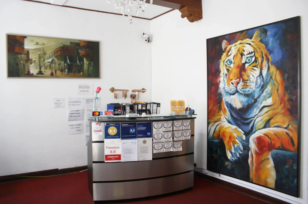 Lion Backpackers