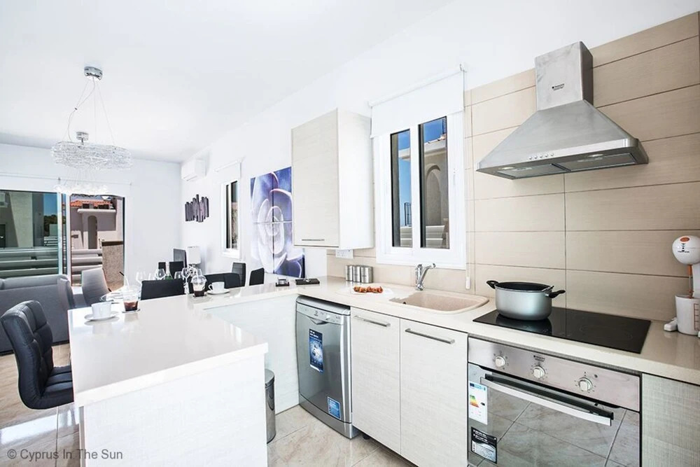 Cyprus Villa Green Bay 20 Gold