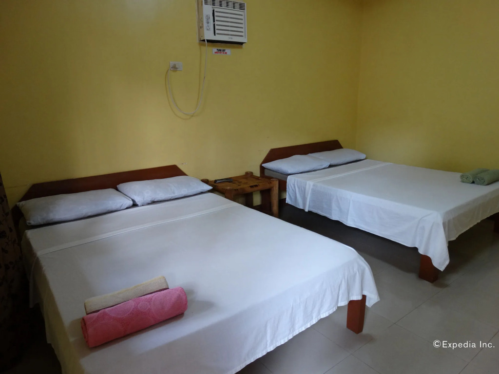 Alona Grove Tourist Inn