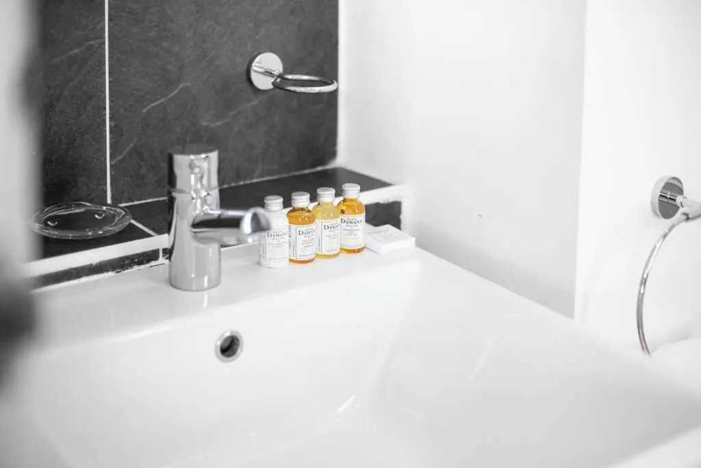 CAPITAL One Bedroom Flat Chelsea Cloisters 724
