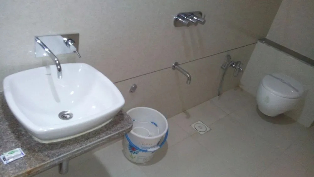Hotel Caravan