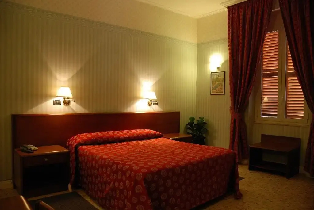Hotel Iris Crillon