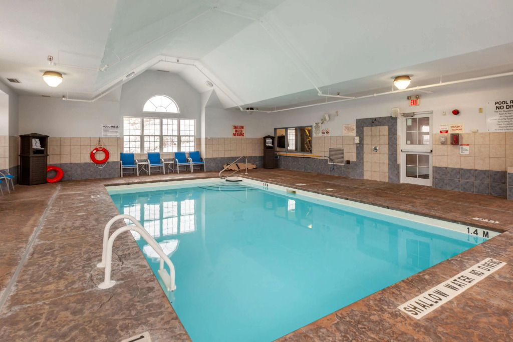 Best Western Plus Woodstock Inn & Suites
