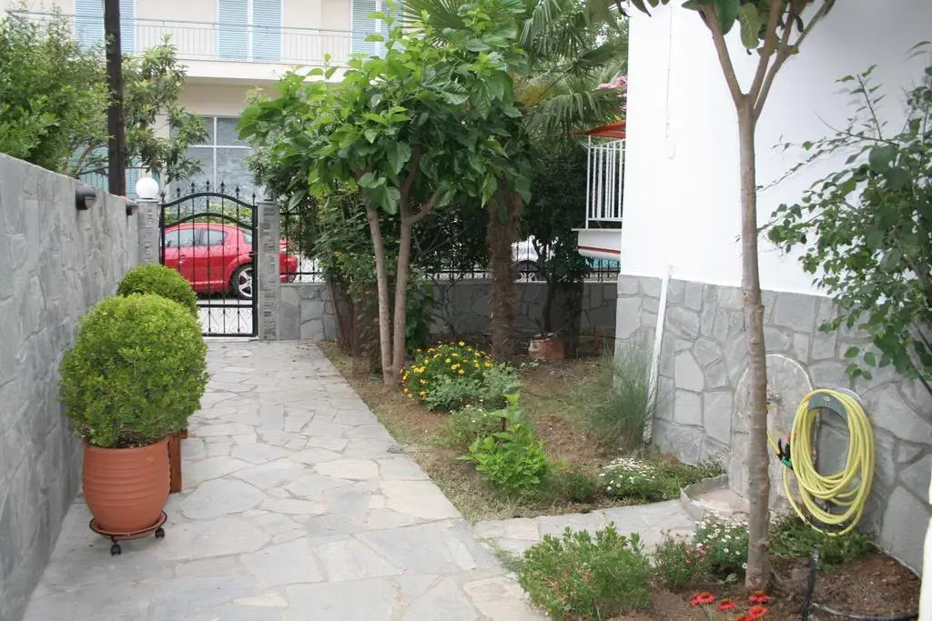 Alexandros Rooms