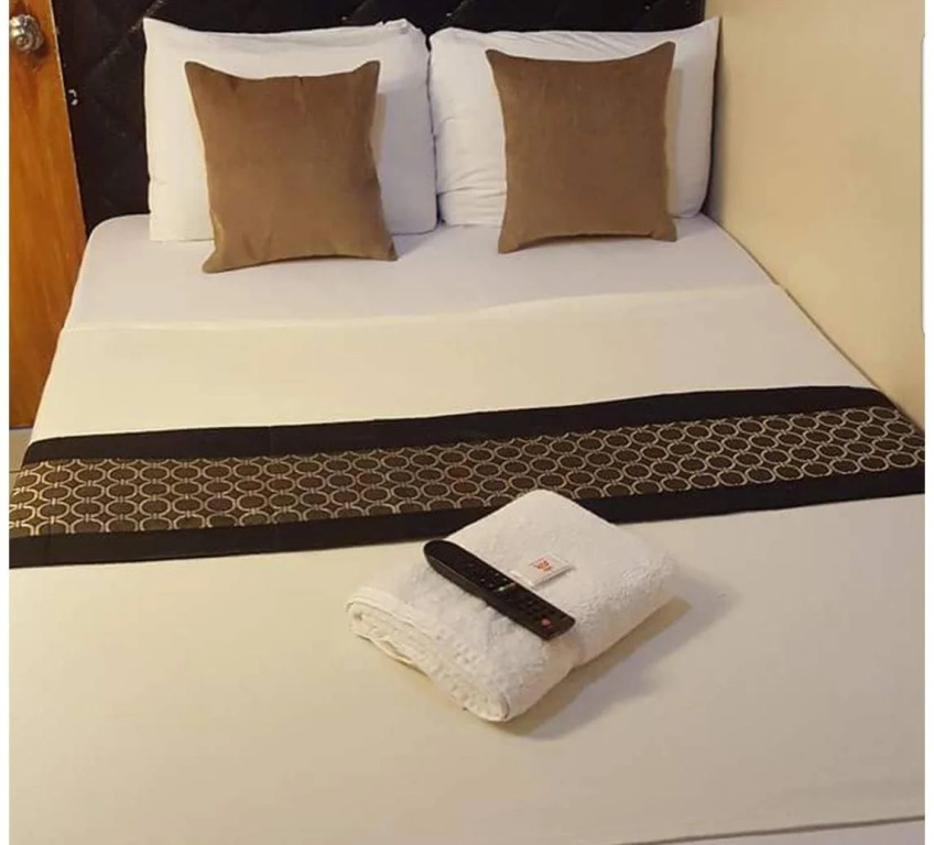 Roy's Cabin Suites