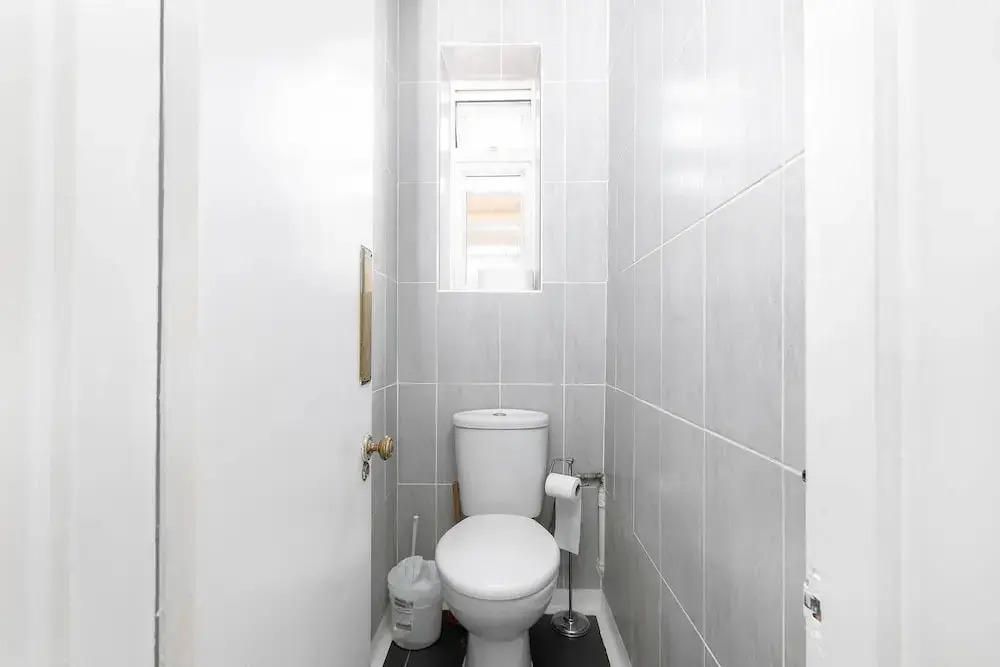 Modern Spacious Home In Well Connected Hammersmith