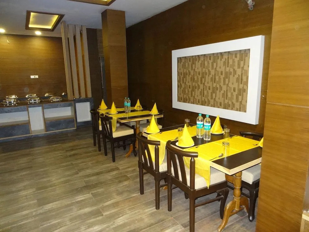 Kamakshi Residency by Royal Collection