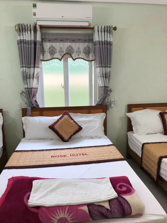 Rose Hotel