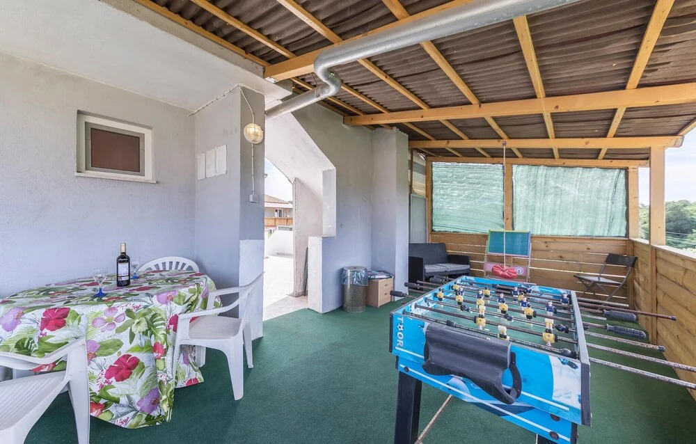 Amazing Apartment in Fazana With Wifi and 2 Bedrooms
