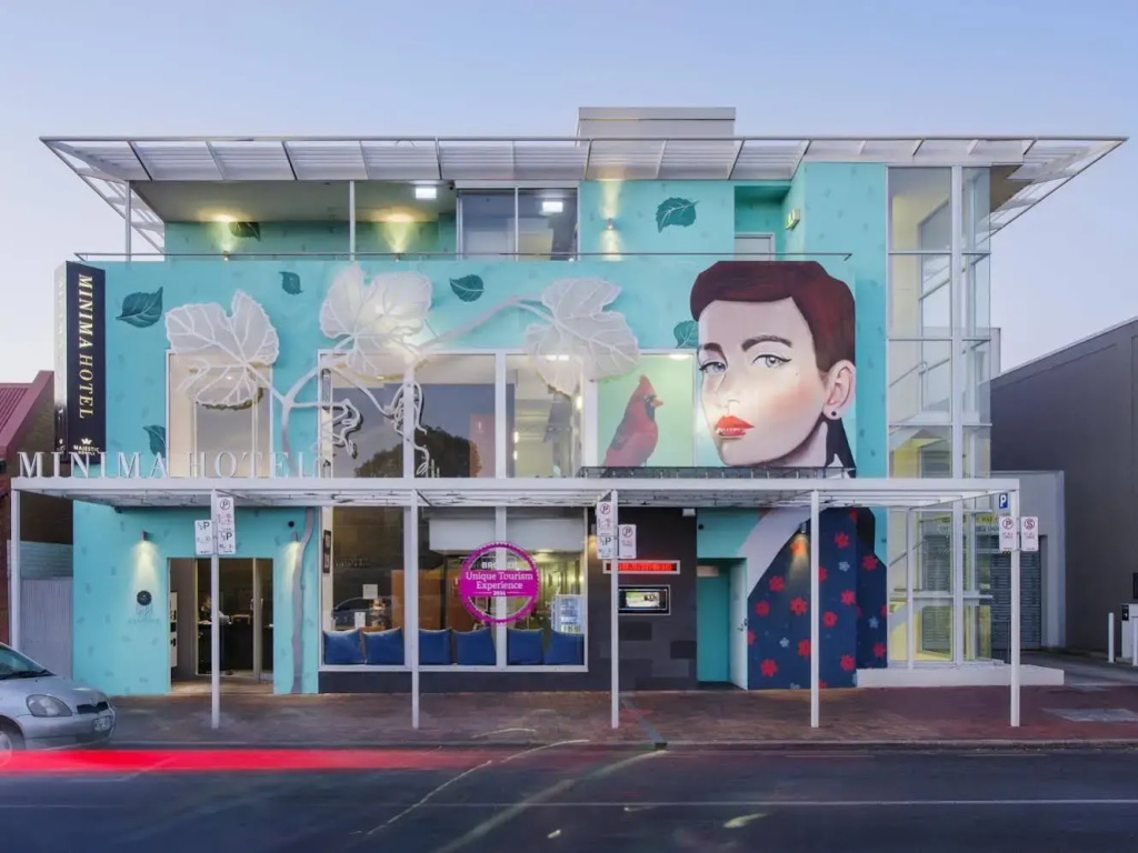 Majestic Minima Hotel
