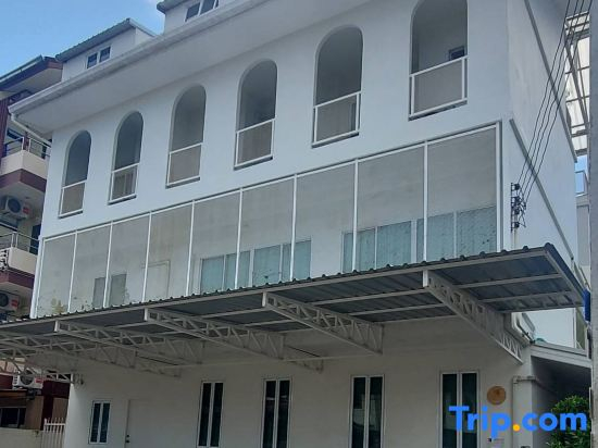 The Inn10 Pattaya, 9 Bedrooms, Private Pool