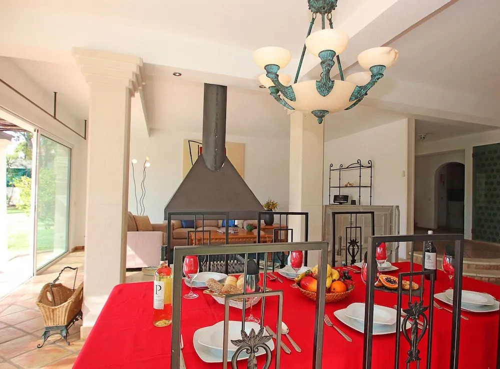 Villa Bogota - Moradia acolhedora com piscina aquecível e BBQ