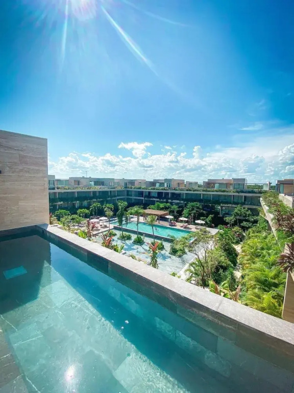 Modern 3 BR Penthouse With Pool View and Free Shuttle to Beach Club Roof Top Pool BBQ Area Yoga Space