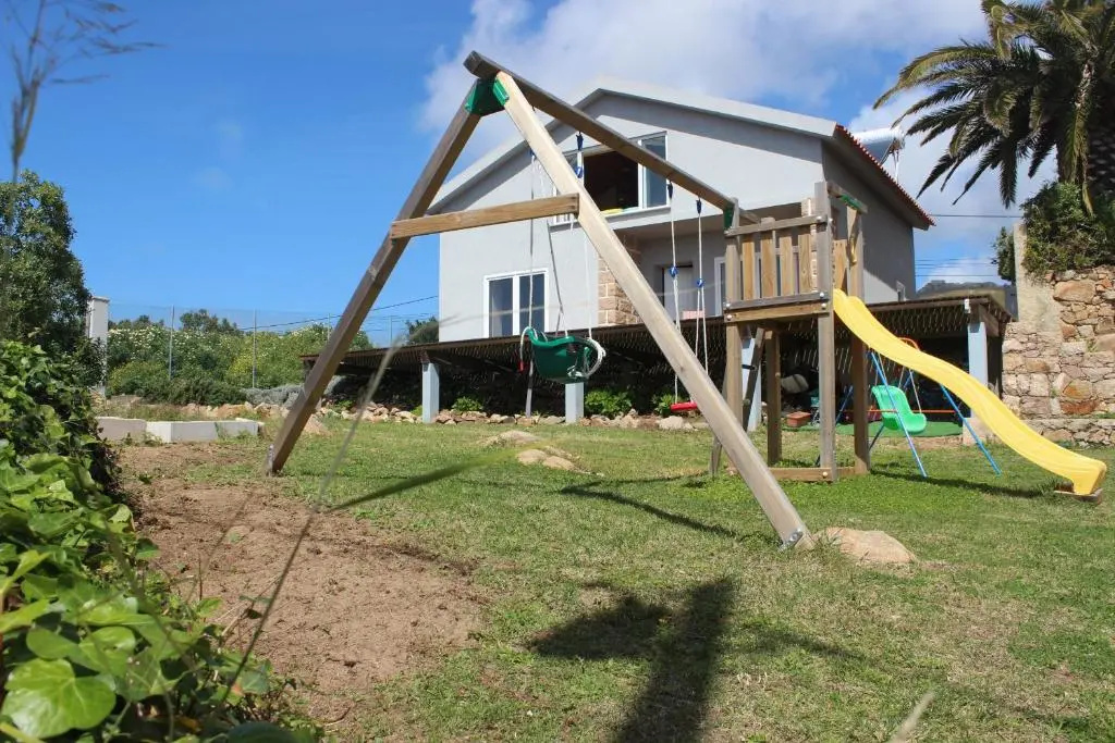 FLH Mira Guincho House with Sea View and Garden