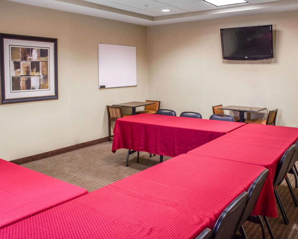 Comfort Suites Lewisburg near University