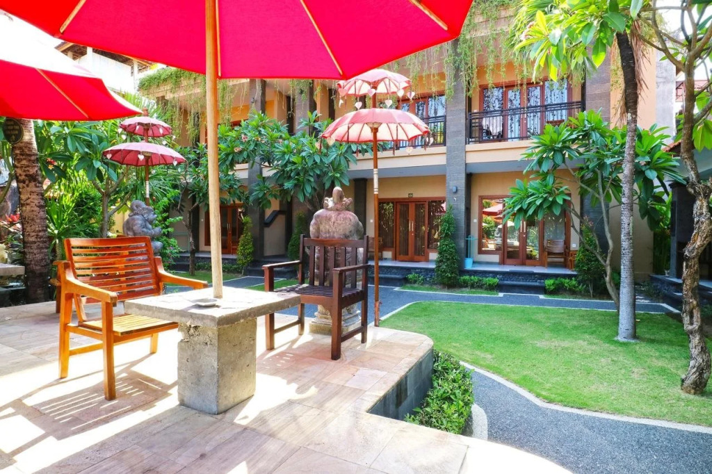 Gora Beach Inn