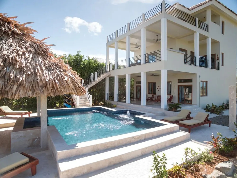 Villa Laguna Gecko