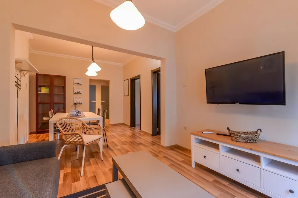 FM Premium 2-BDR Apartment - Cute Murphy Str.