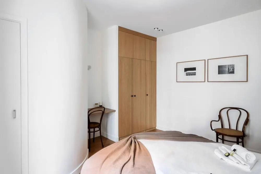 Spacious Apartment Near Madeleine