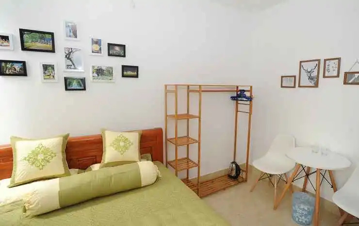 Ruby Lakeview homestay