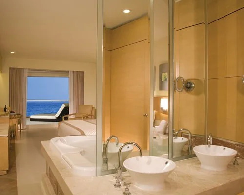 Beach Palace Resort, Cancún, Mexico