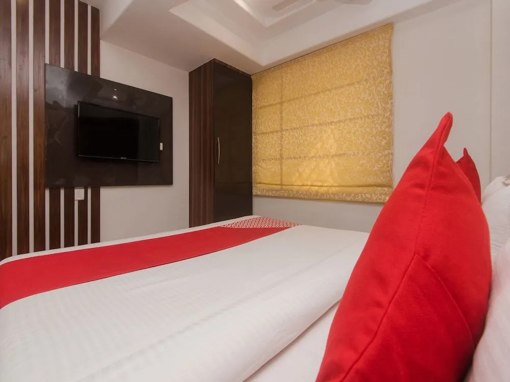 OYO 22683 Hotel Park Palace