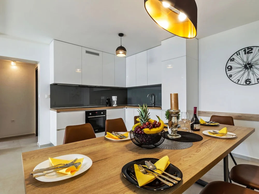 Pleasing Apartment in Crikvenica With Private Pool
