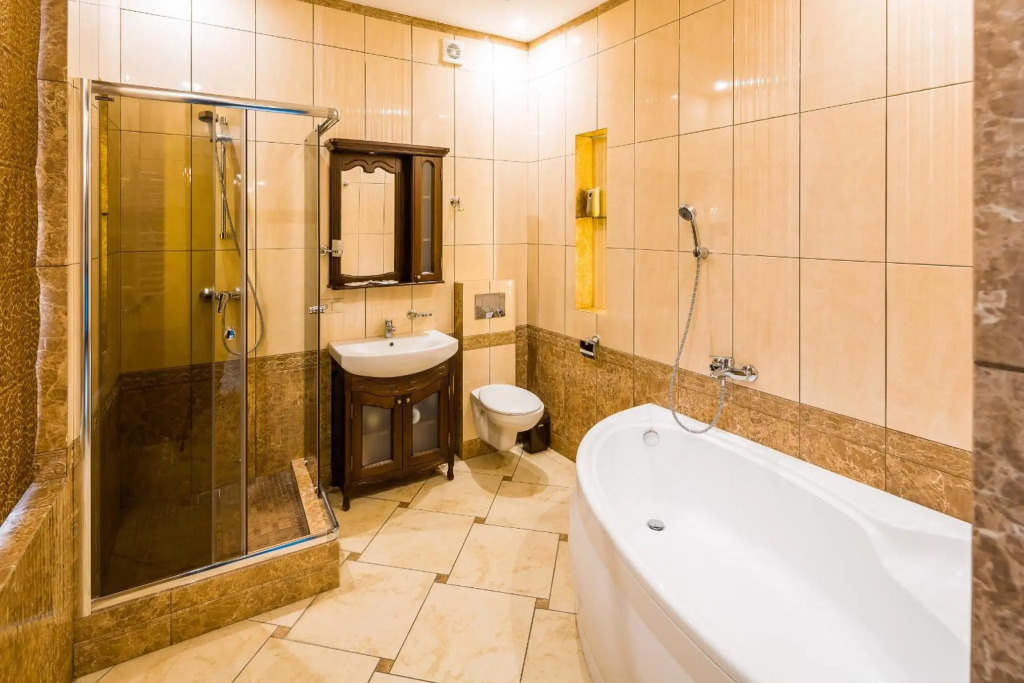 Beautiful apartment D.Galytskogo