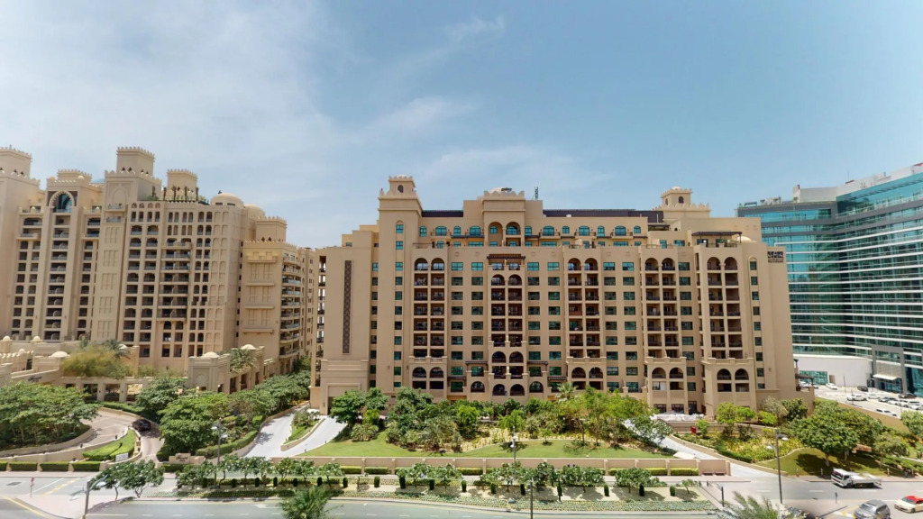 Palm Jumeirah Golden Mile 9 9601