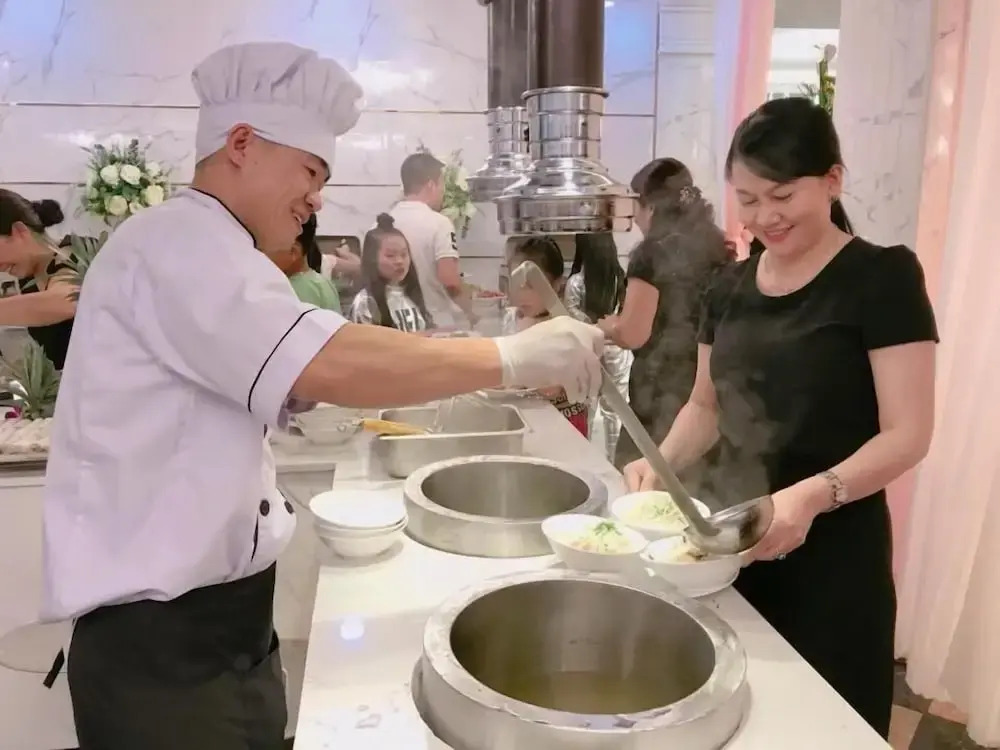 Canh Hung Palace