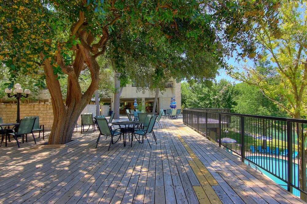 Ic 209 Comal Escape 2 Bedroom Condo by RedAwning