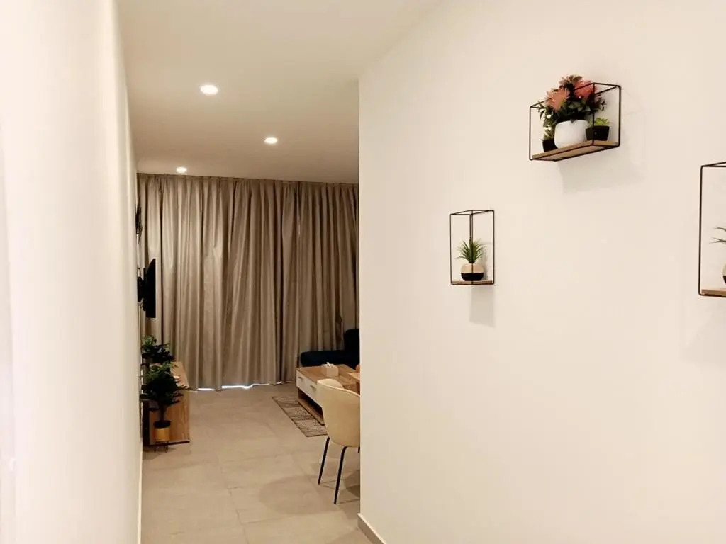 Waypoint Suites