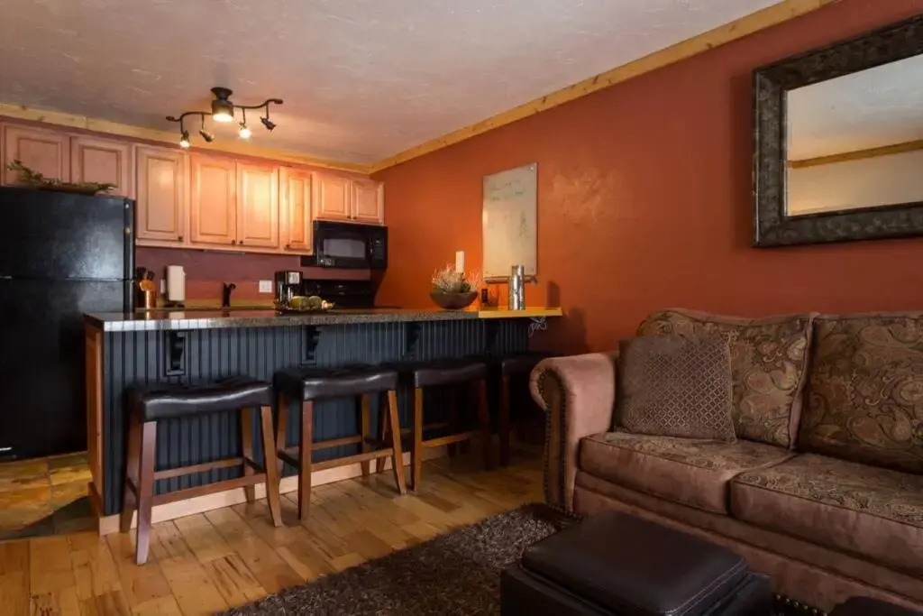 #212 1br Condo Across from PC Resort