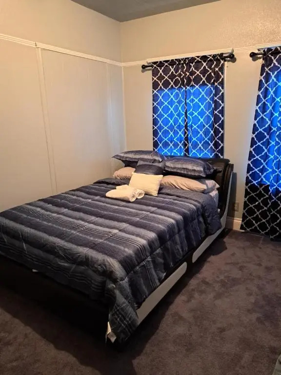2 bedroom home near Downtown LA