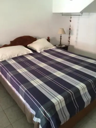 Petter's Beach Inn