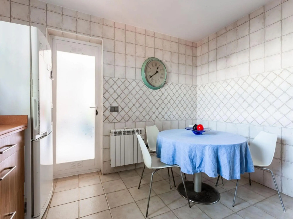 Tranquil Villa Stay in Tolleric