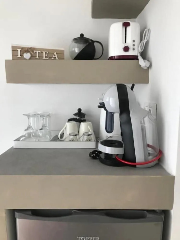 Sea View Apts & Suites by Pachiplex
