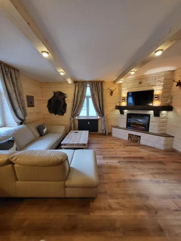 Golden GaPa Central Chalet Apartment 32