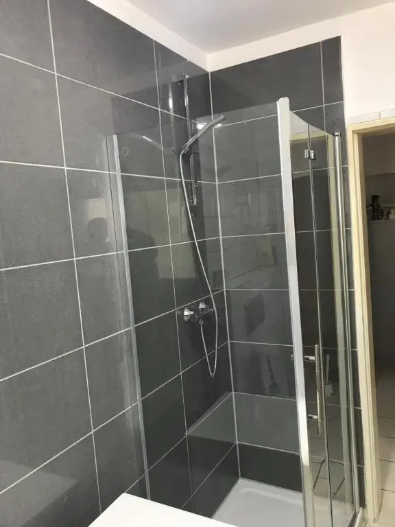 1 Zimmer Wohnung mit Küche und Bad in Wuppertal Ferienwohnung