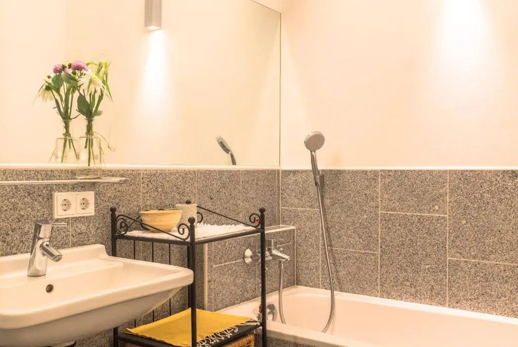 Spacious old town luxury apartment