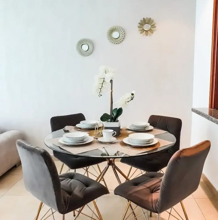 SuperHost- Premium 1BR with Partial Marina View