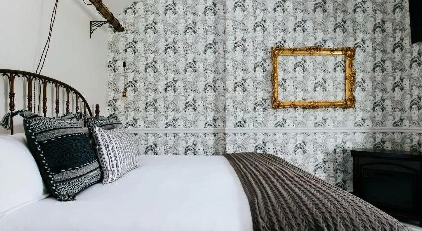 The Dove Inn