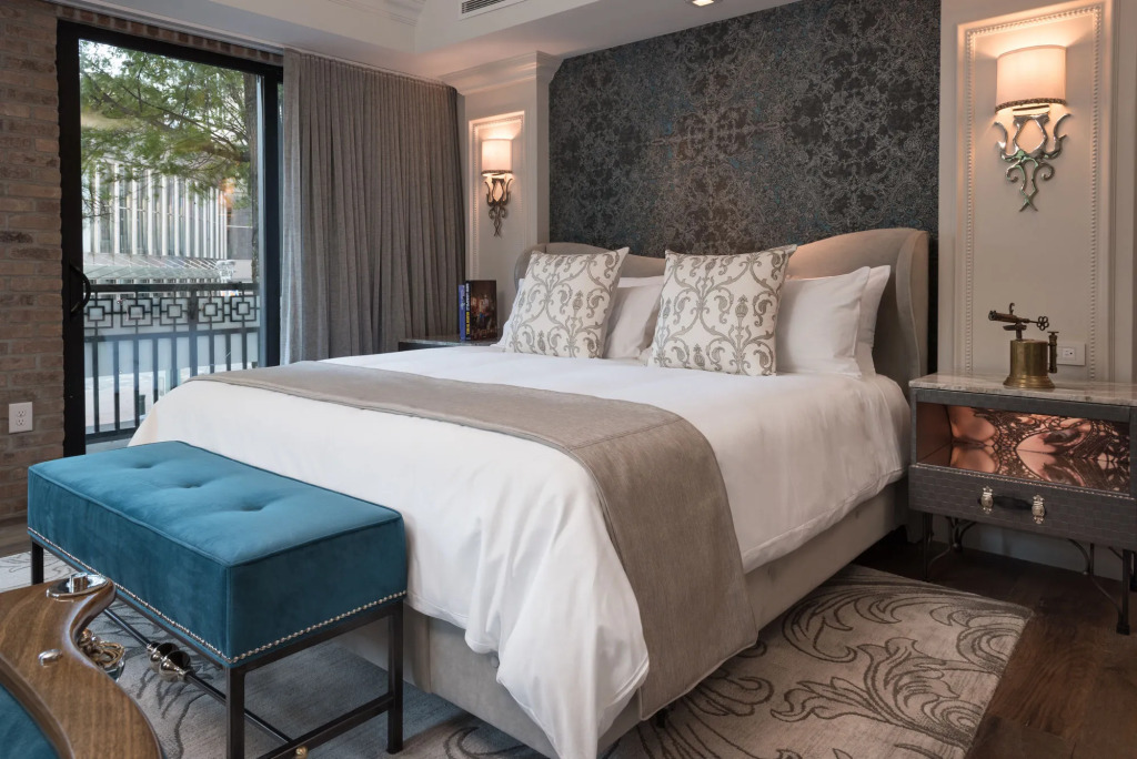 The Iveys Hotel