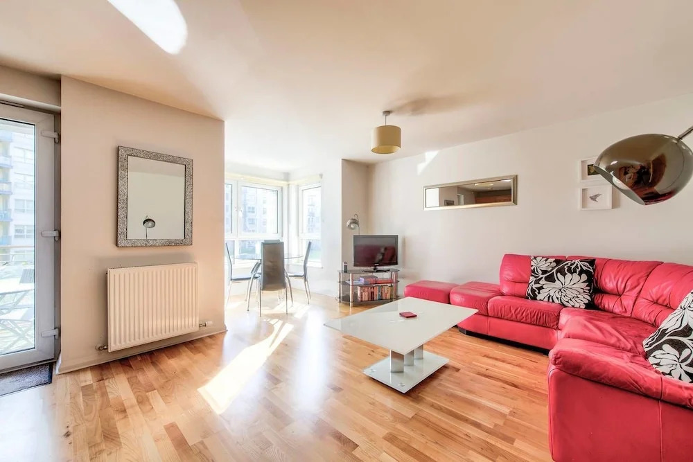 Delightful Two Bed Apartment At The Shore