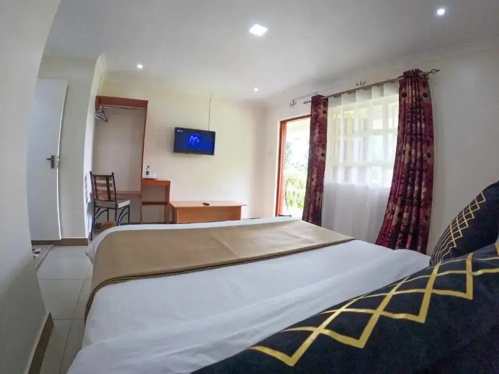 Mayas Suites