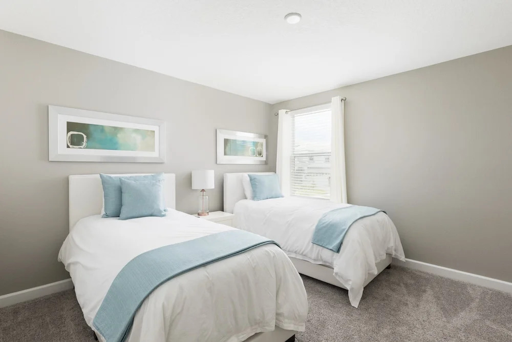 Gorgeous 8-bed Championsgate Resort Home-1528fd