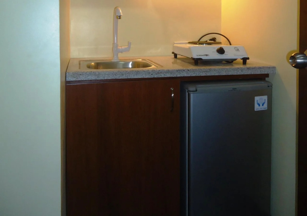 Fely Ann Residences